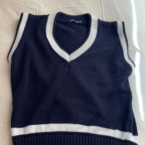 Sweater vest